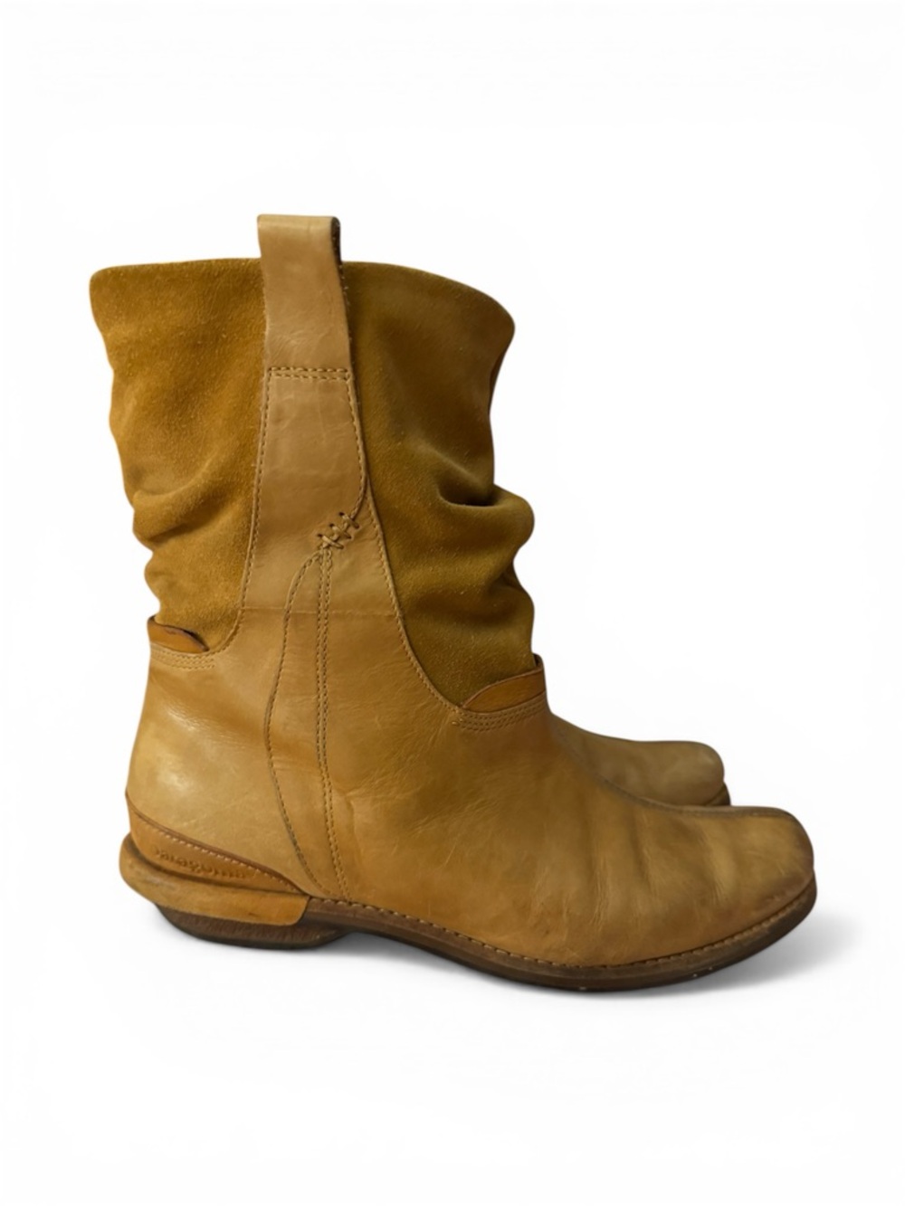 Patagonia W’s Addie Boot in Artisan Gold, Size W9 / EU40